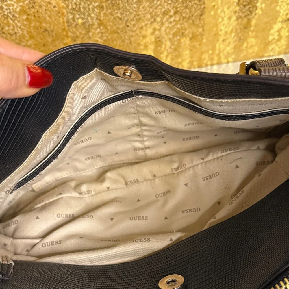 Guess Lyndi Large Girlfriend Textured Brown Satchel Bag